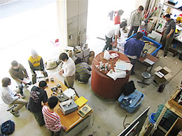 �������@�T��������